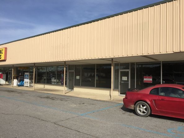 Cherokee Plaza: 750 Hwy 9, Centre, AL 35960